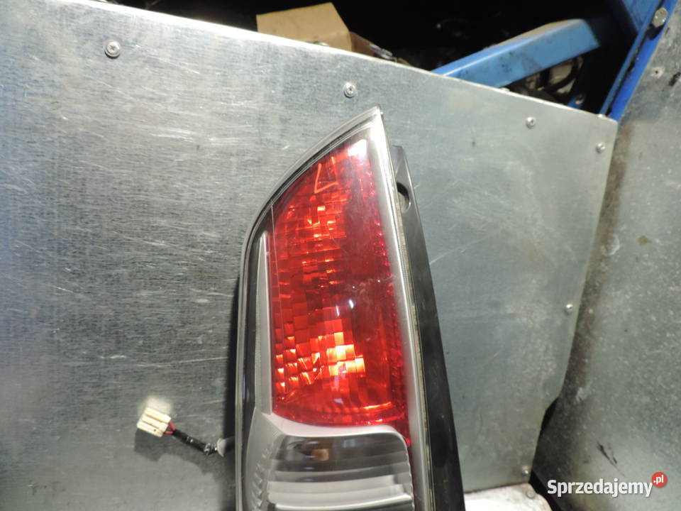 SUBARU JUSTY 4 LAMPA LEWY TYŁ Nowy Sącz