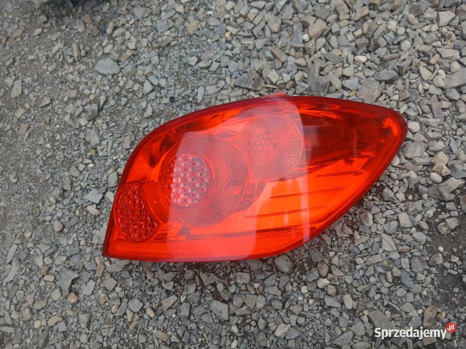 Lampa prawa tył tylna Peugeot 307 lift EU HB 5D osobowe Części samochodowe Radłów