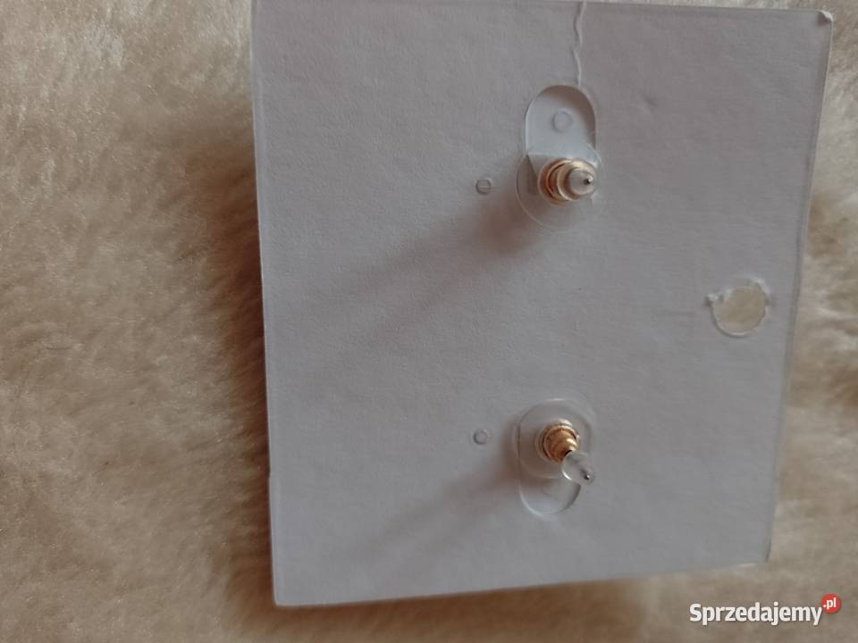 Bogato zdobionewieczorowe kolczyki biznesowe z Kraków sprzedam