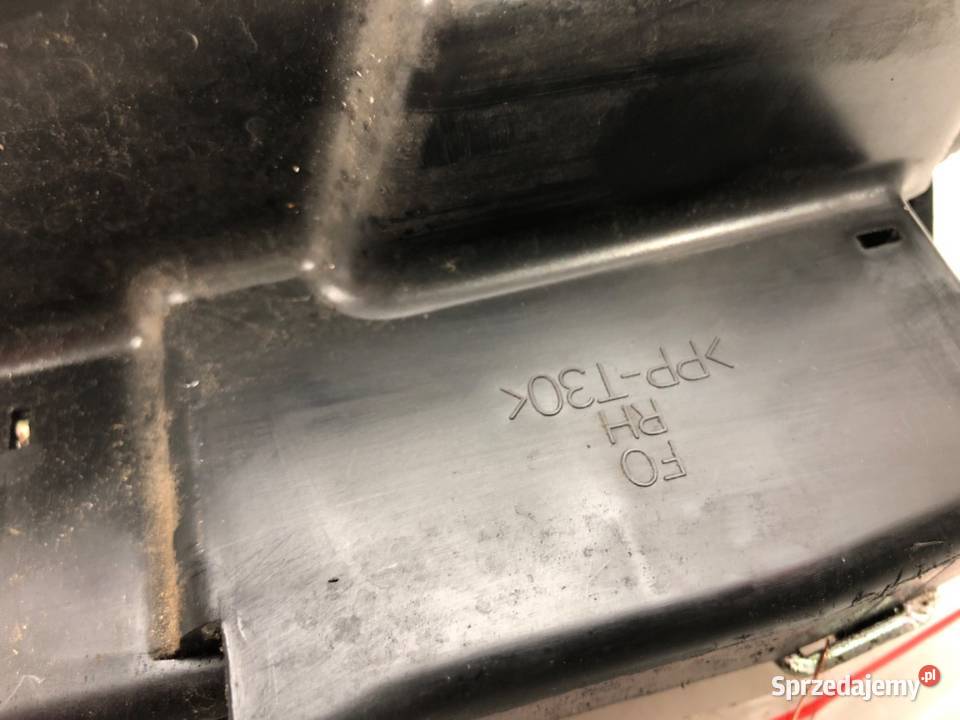 ZAMEK DRZWI PRAWY PRZÓD HYUNDAI TRAJET Van podkarpackie