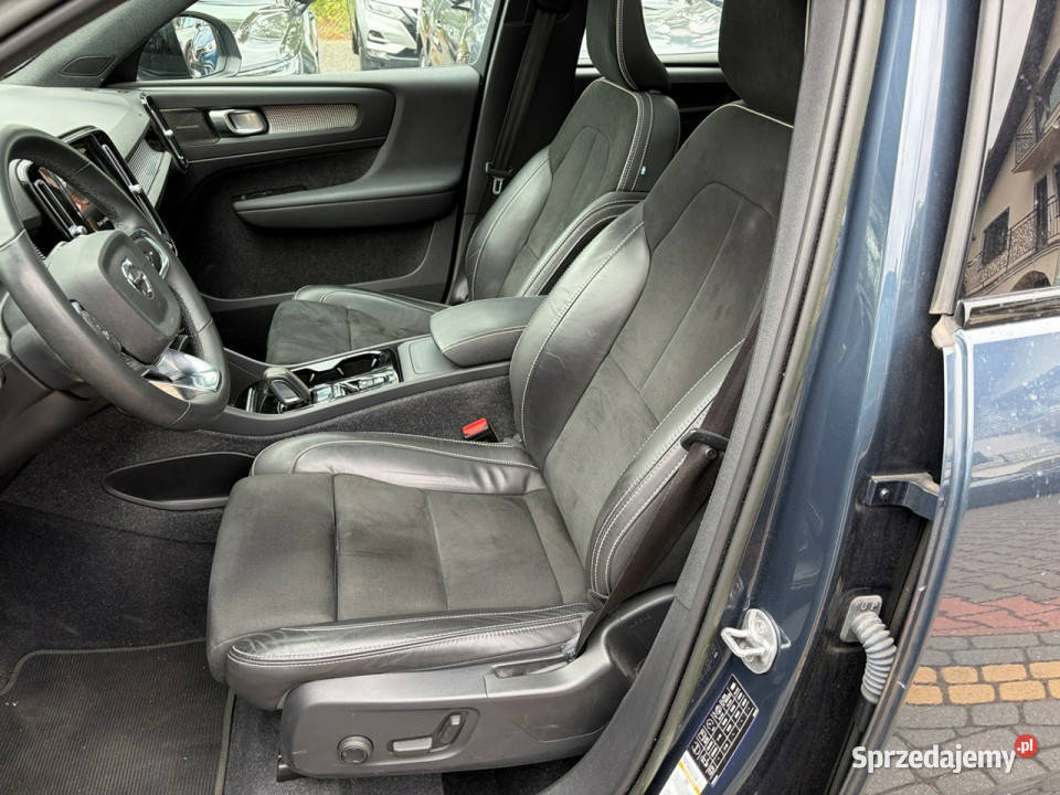 Volvo XC 40 20 benzyna RDesign Panorama Kamery