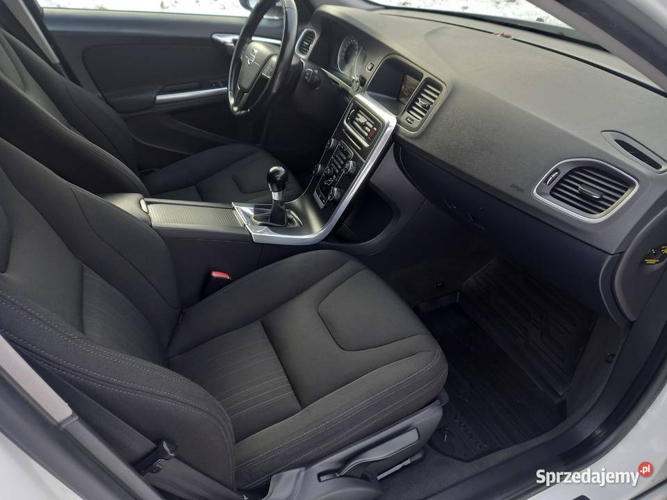 Volvo V60 16 D2 115 Ice White OryginałSuper 1000cm3 Smyków