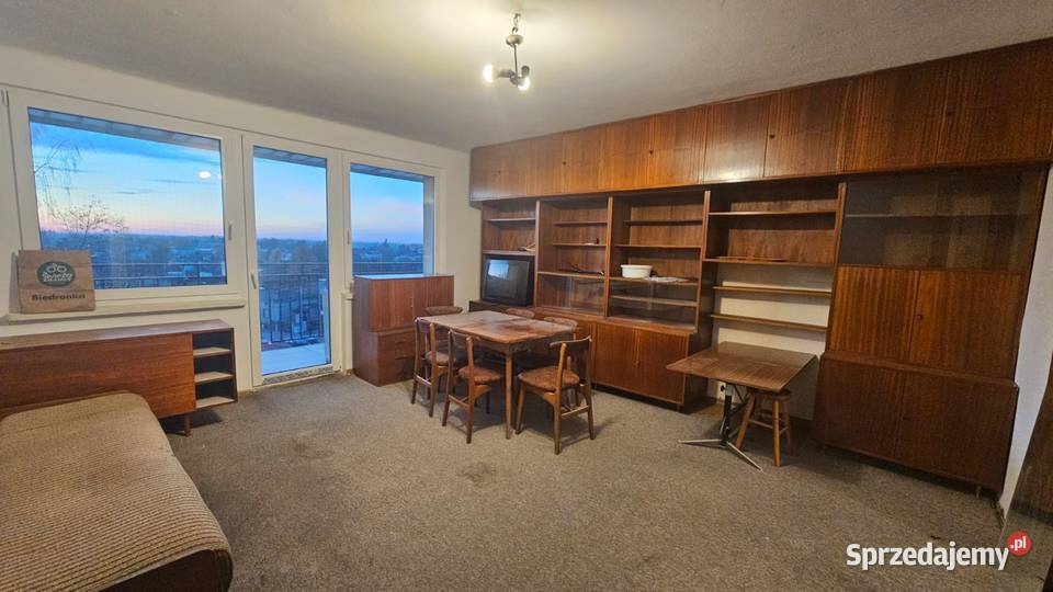 Sprzedam mieszkanie 48 metrów 4 piętro Zduńska Wola