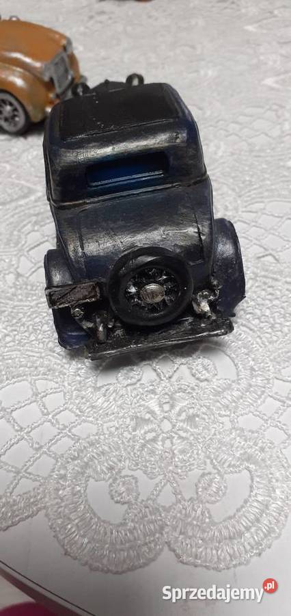 Stare kolekcjonerskie metalowe autko zabawka zachodniopomorskie Chojna