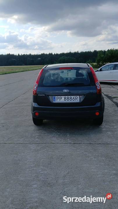 Ford Fiesta 2006 13 benzyna Piła sprzedam