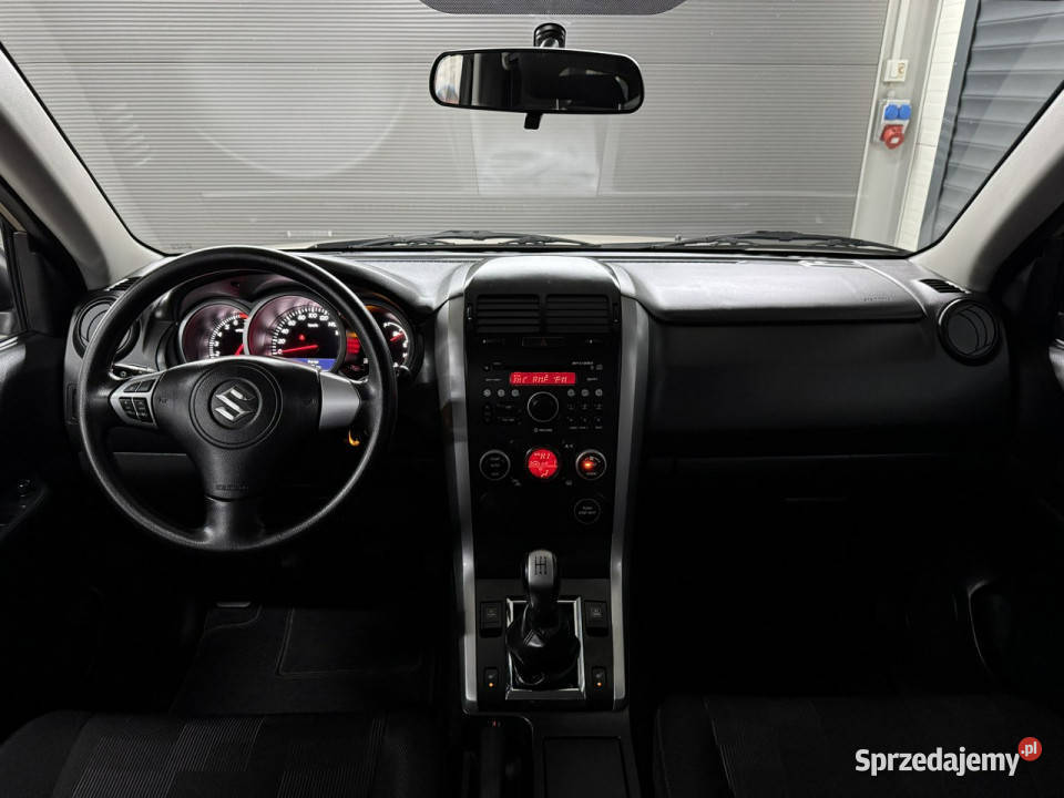 Suzuki Grand Vitara 68tyśkm salon bezwypadkowa VAT marża