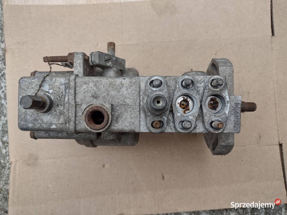 Polska pompa wtryskowa JPM 3A03 Gołcza