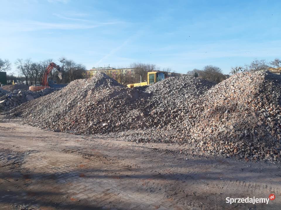 ZIEMIA NA PODNIESIENIE TERENU ZIEMIA OGRODOWA Ziemia Radom