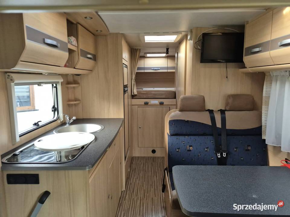Kamper alkowa Sunlight A70