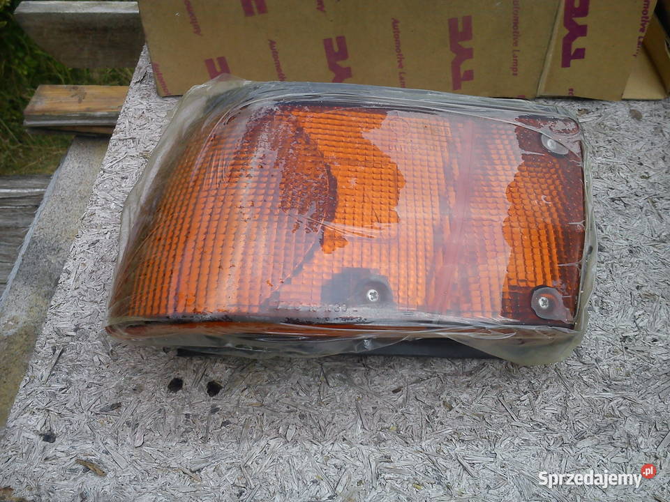 Nissan N13 kierunkowskaz L osobowe Aleksandrów Łódzki