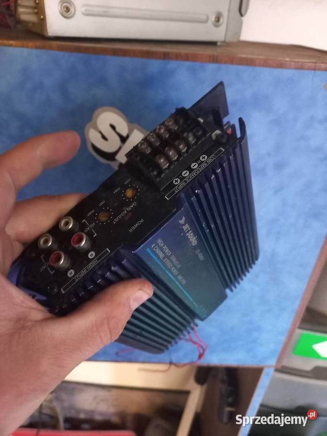 4KANAŁOWY WZMACNIACZ SAMOCHODOWY JET SOUND sprzedam