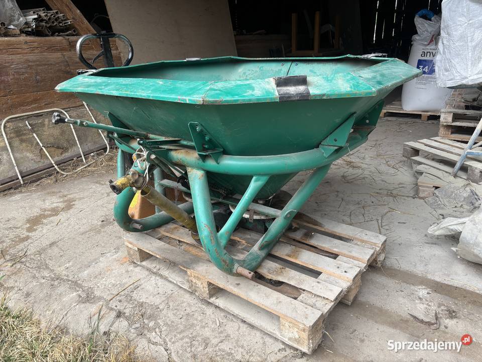 Rozsiewacz do nawozu AMAZONE 600 l Amazone Strąkowa