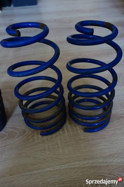 Sprężyny obniżające golf 3 sprężyny zawieszenia Łańcut