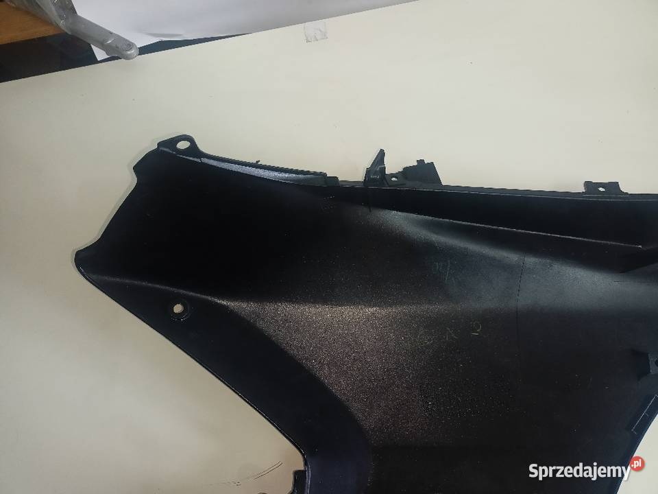 Osłona owiewka lewa boczek Suzuki DL 650 VStrom Turek