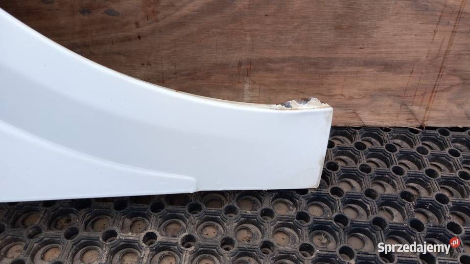 OPEL ASTRA H LIFT BŁOTNIK PRZÓD PRAWY Z40R Zbierkowo
