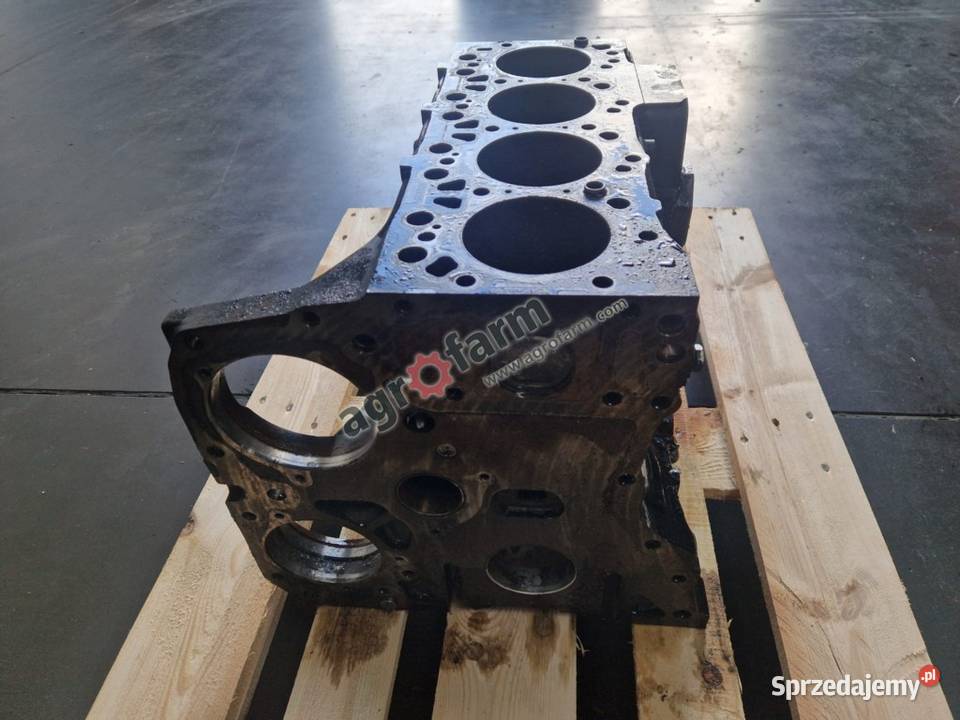 Blok silnika Holland T5060 TL90A T4050 Byków