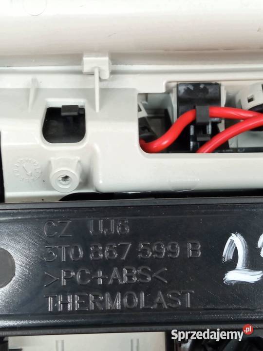 LAMPKA PODSUFITKI 3T0867599B Skoda Superb II świętokrzyskie sprzedam