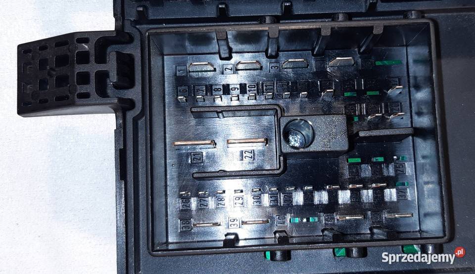 MODUŁ SKRZYNKA BEZPIECZNIKÓW SAAB 93 II 12760595 Mielęcin