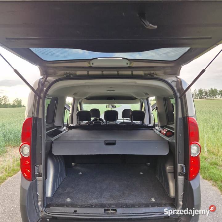Opel Combo Maxi 2015 r 241000km Słupca sprzedam
