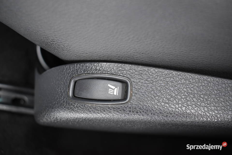 NAWIGACJA SKÓRA TEMPOMAT PODGFOTELE CZUJNIKI Moczyłki