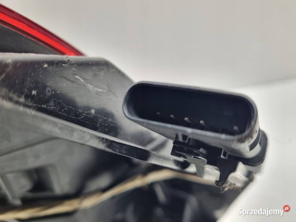 Volvo V60 II 1824r TYLNIA TYLNA LAMPA LEWA lewy lubelskie