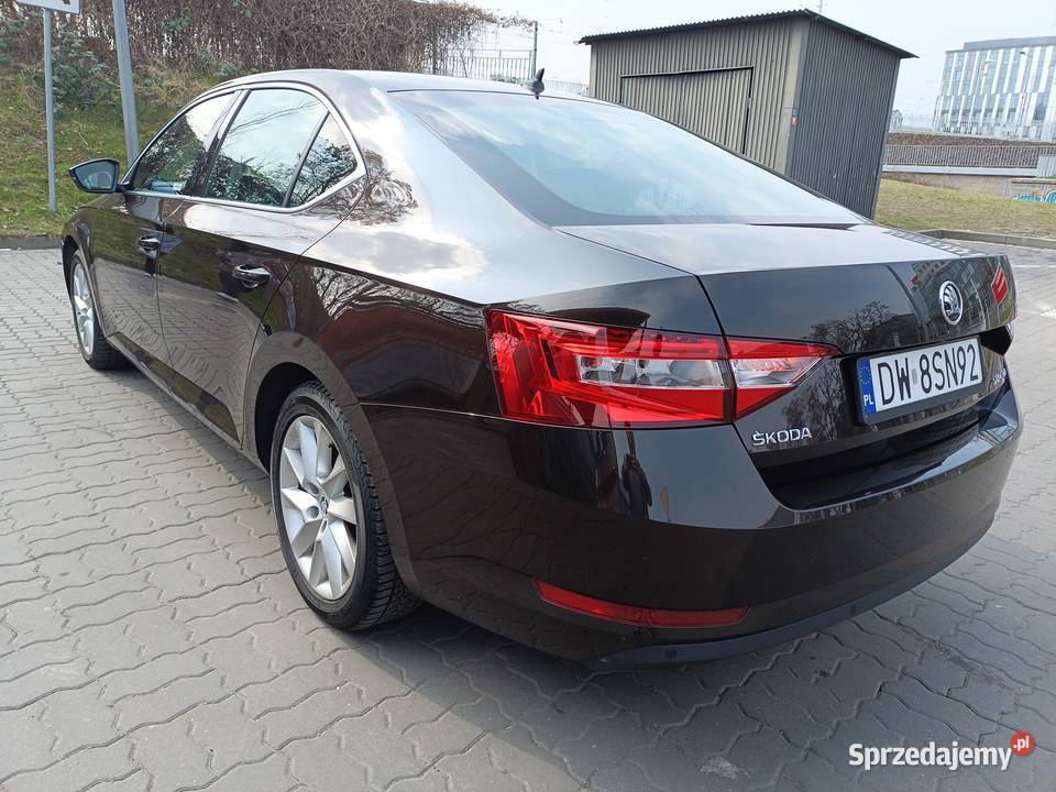 Skoda Superb 18 TSI 2016 nieuszkodzony