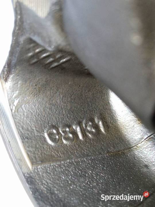 TŁOK KORBOWÓD G8091 12 Nissan Qashqai II 2013