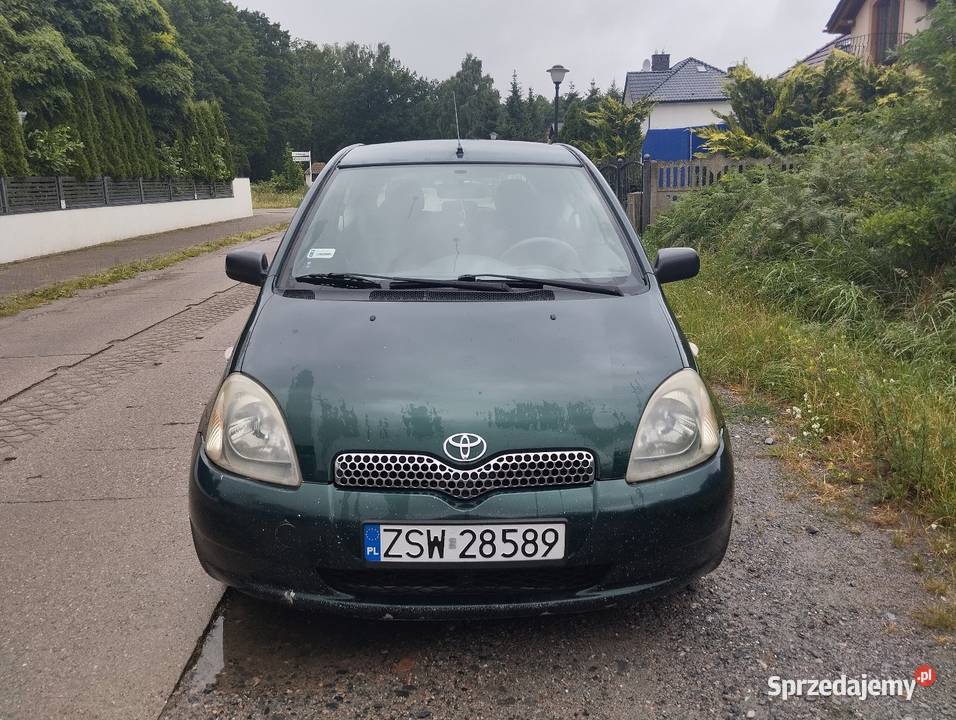 Toyota Yaris 13 benzyna bogate wyposażenie Rok produkcji 2002 zachodniopomorskie Świnoujście