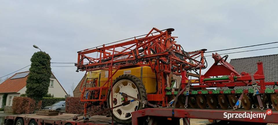 Opryskiwacz Douven 24m 2400 litrów ciągany Brok sprzedam