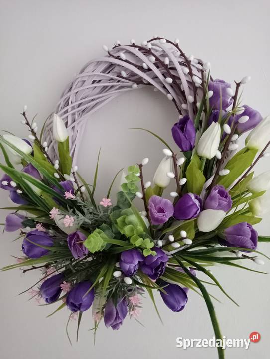 Wianek na drzwiwiklinowy wianeksztuczne kwiaty