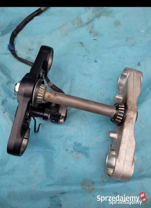 SUZUKI GSX 8 R OEM 2023 PÓŁKA DOLNA STACYJKA wielkopolskie Nowy Tomyśl