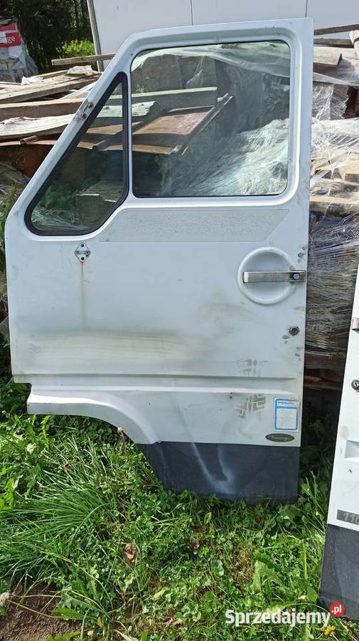 Drzwi Renault Messenger B120 B110 B90 B80 prawe