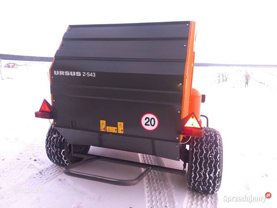 Prasa rolującą Ursus Z543 Idealny Stan Pierwszy Rolujące (belujące) sprzedam