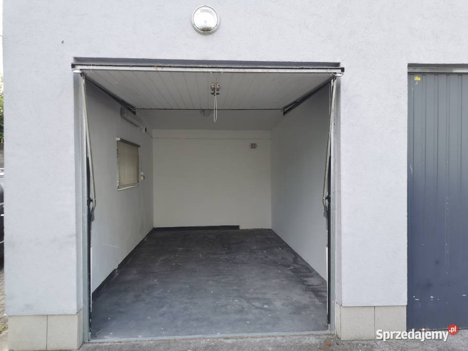 Garaż do wynajęcia w centrum Świdwina samodzielny