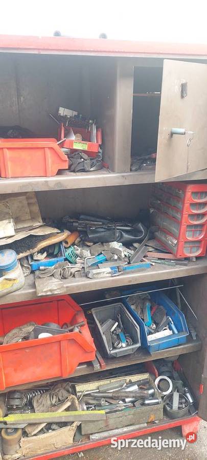 Falbanki farsztatowe szafa