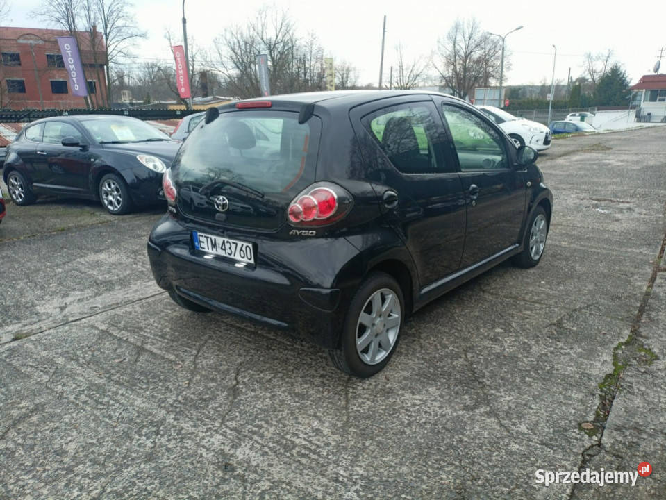 Toyota Aygo w stanie technicznym I 20052014 998cm3 Tomaszów Mazowiecki sprzedam
