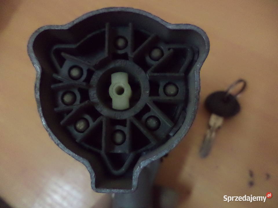 MERCEDES 190 STACYJKA KLUCZYK Turek