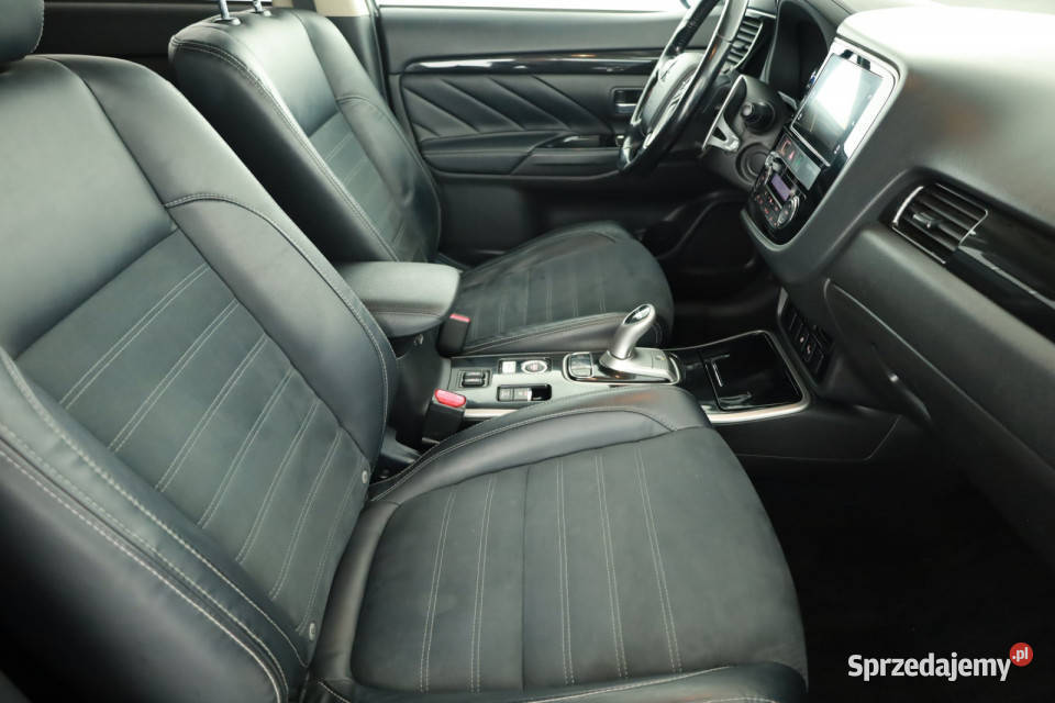 Mitsubishi Outlander 20 PHEV isofix Piaseczno
