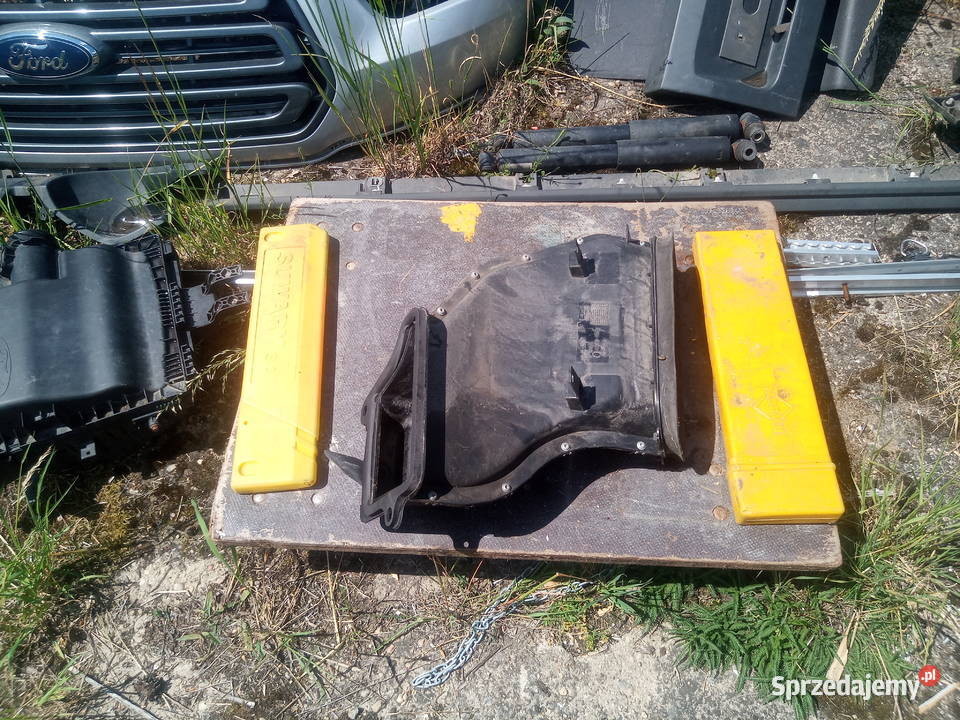 Kierownica powietrza wlot tunel Ford Transit MK8 Pozostałe Lubliniec