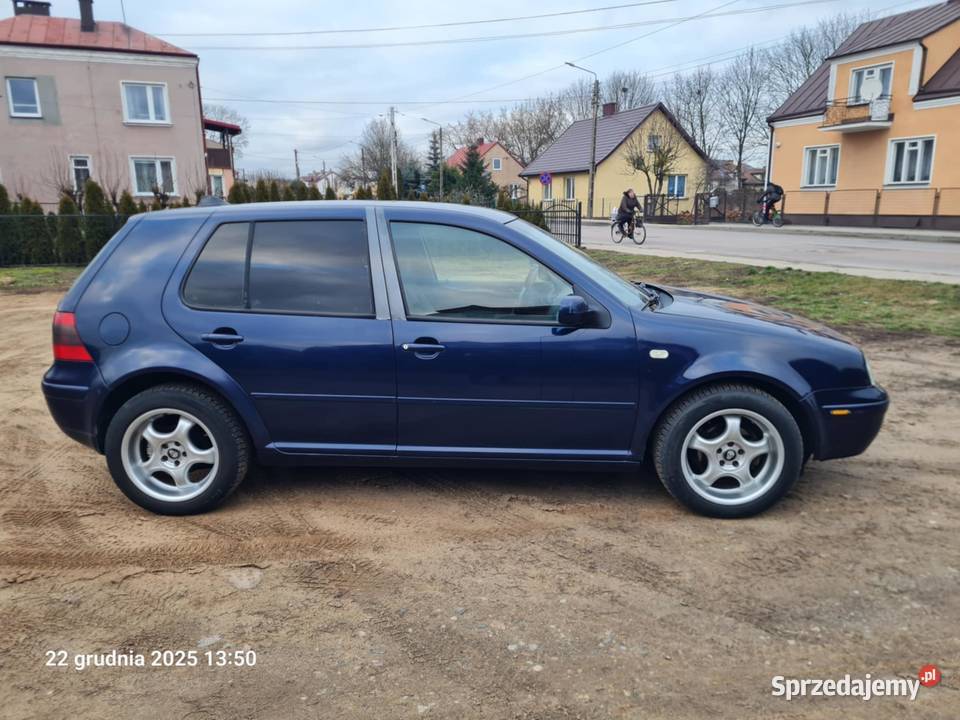 VW GOLF 16 ładny długie opłaty 1999r nieuszkodzony Grajewo