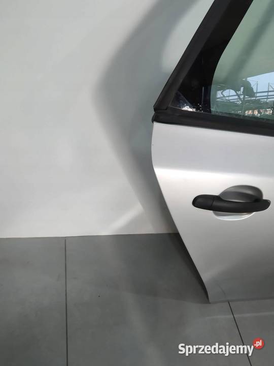 DRZWI PRAWE TYŁ KOMBI 9156 Skoda Fabia II