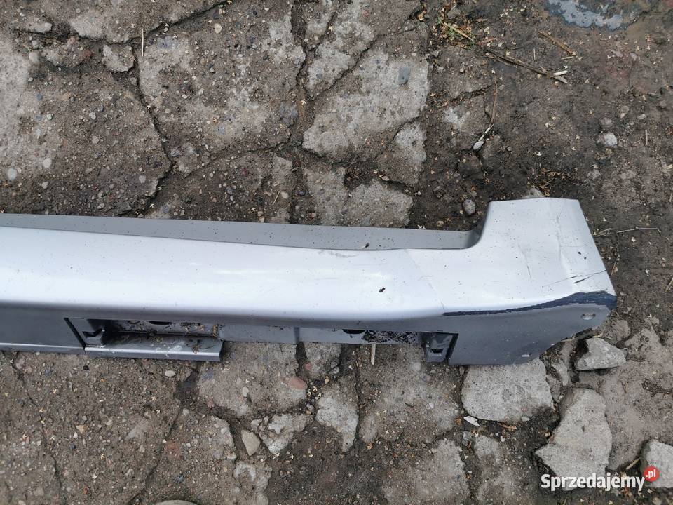 listwa progowa toyota avensis t27 kombi prawa osobowe wielkopolskie Międzychód