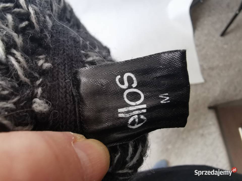 sweter z kapturem M Lublin