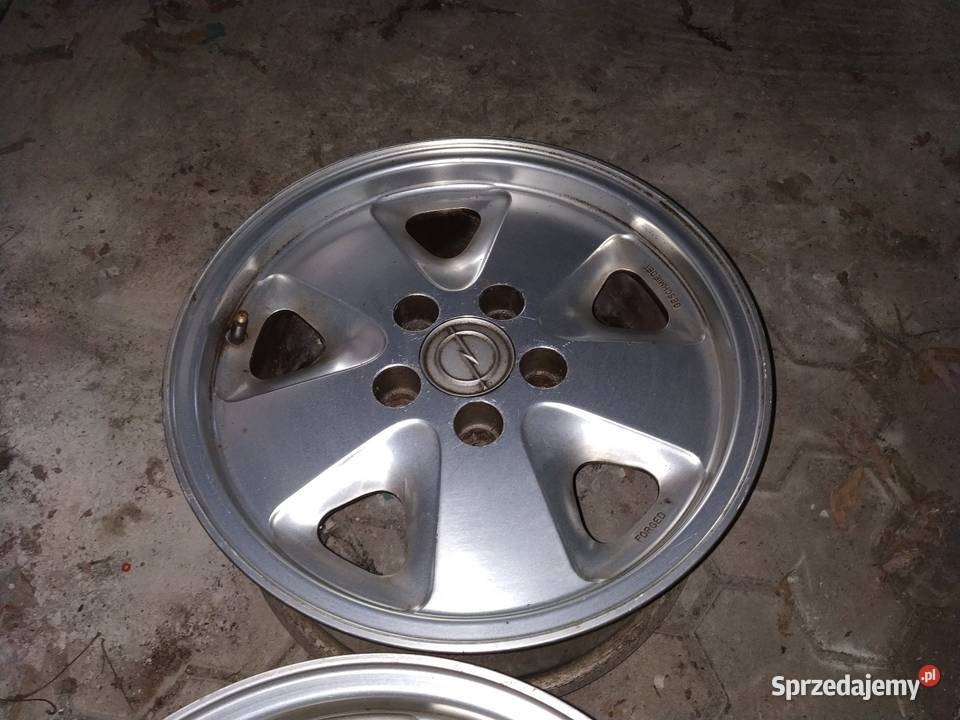 Felgi Opel Omega 3000 15x7 ET39 5x110 Kute
