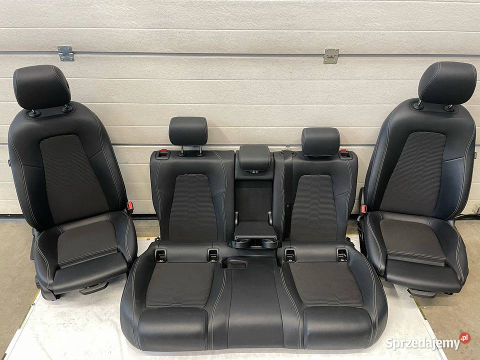 Komplet foteli B klasa W247 EQA 243 sprzedam