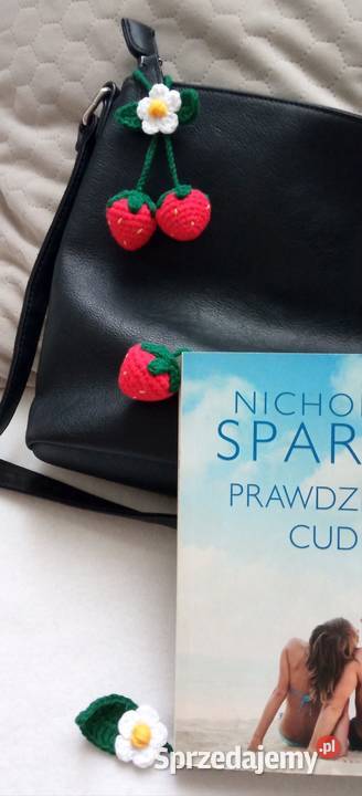 Truskawki wykonane na szydełku brelok i zakładka Łask