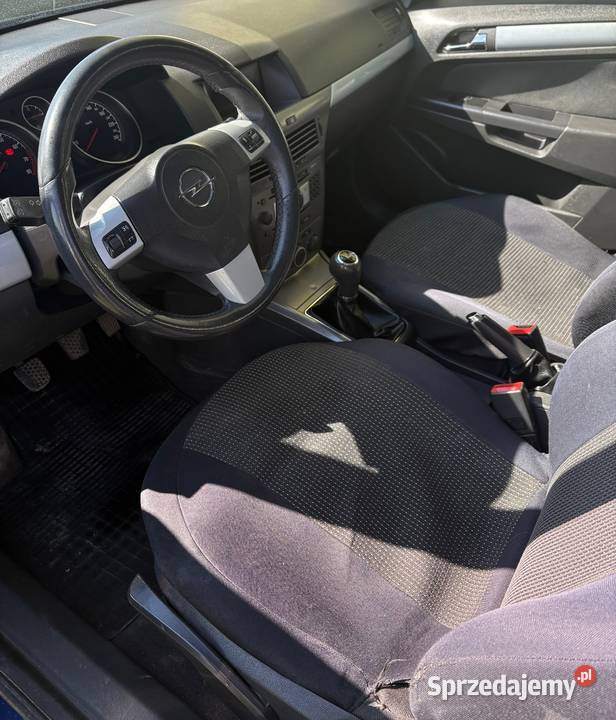 Opel Astra H 2004r PB LPG manualna Miechów