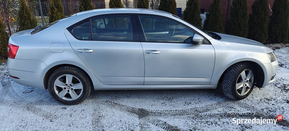 Skoda Octavia kupiony w polskim salonie małopolskie
