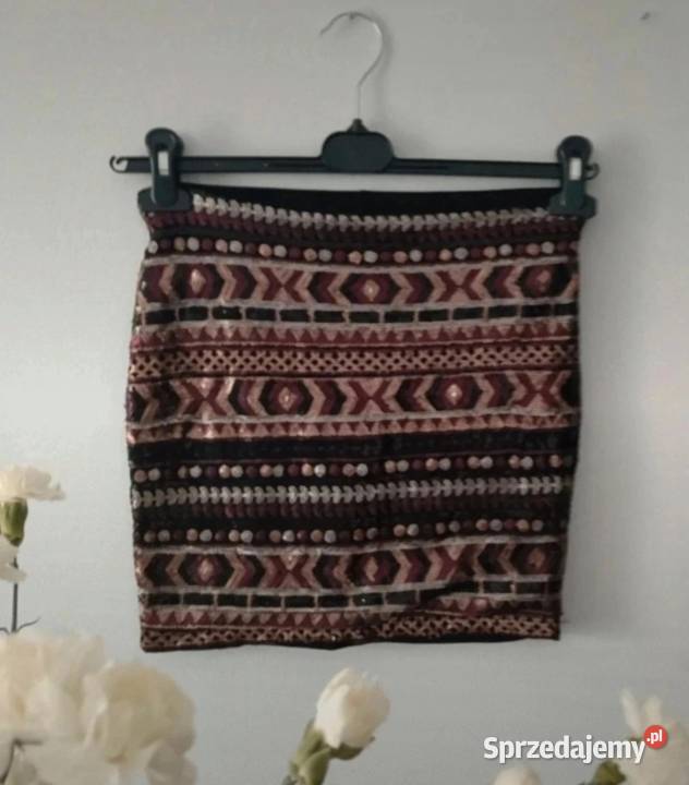 Spódnica czarna z cekinami ołówkowa jesień podkarpackie Krosno sprzedam