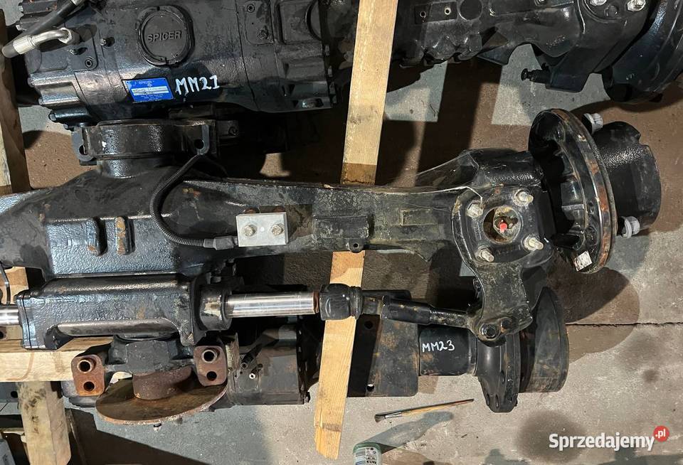 JCB 44826301P Ucho mostu wspornik osi wielkopolskie sprzedam